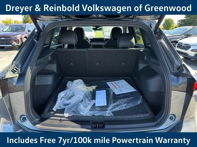 New 2025 Volkswagen Tiguan SE R-Line image 37