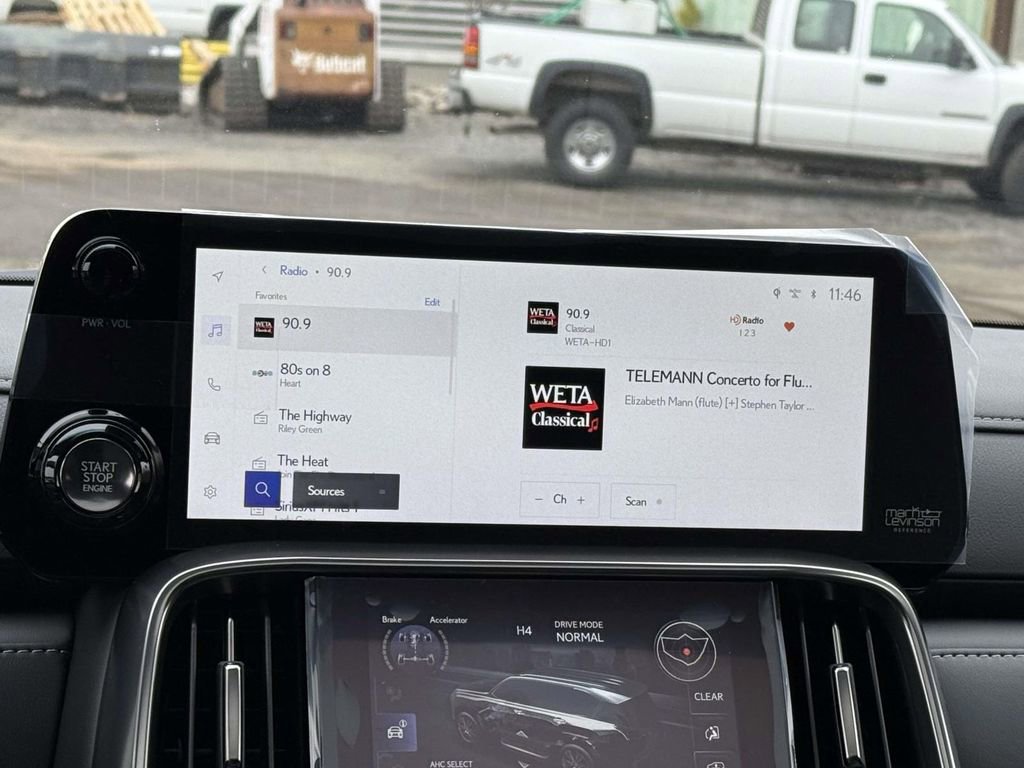 New 2026 Lexus LX 600 4WD w/ Luxury Package image 10