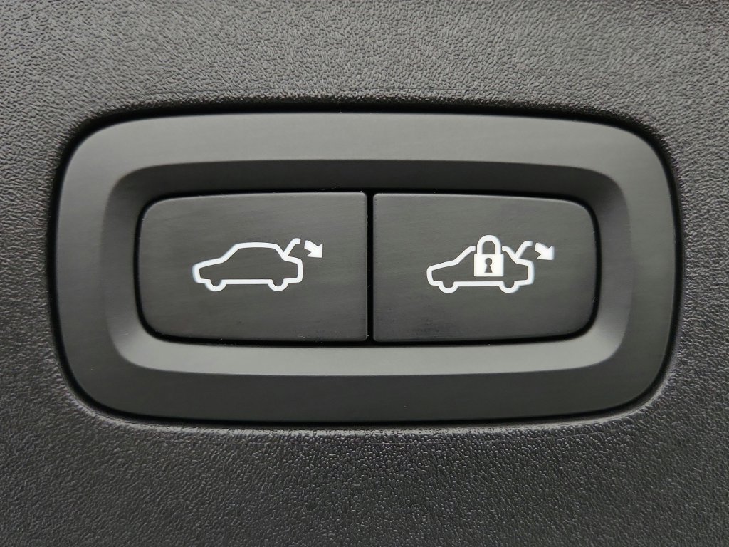 Used 2023 Polestar Polestar 2 w/ Pilot Pack AWD/4WD image 35
