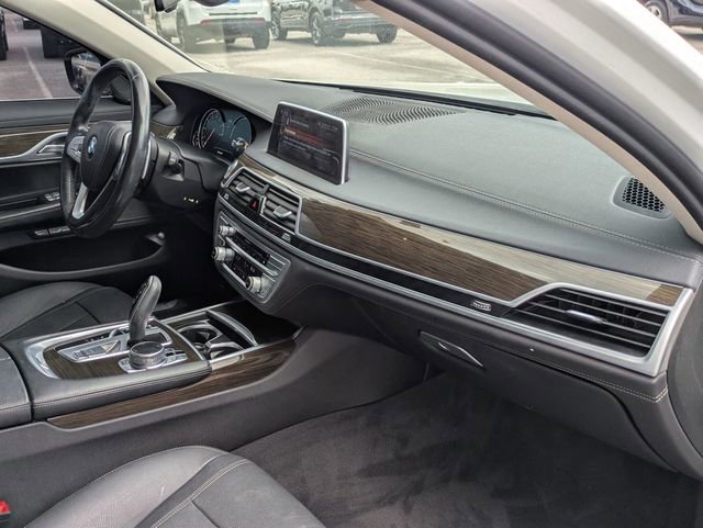 Used 2017 BMW 740i RWD image 29