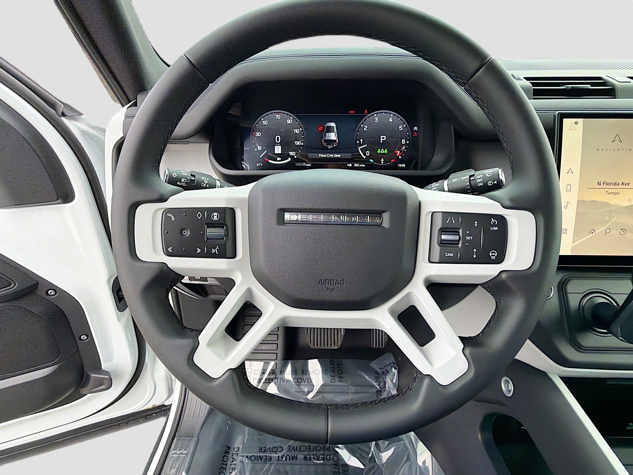 New 2026 Land Rover Defender 110 X-Dynamic SE image 38