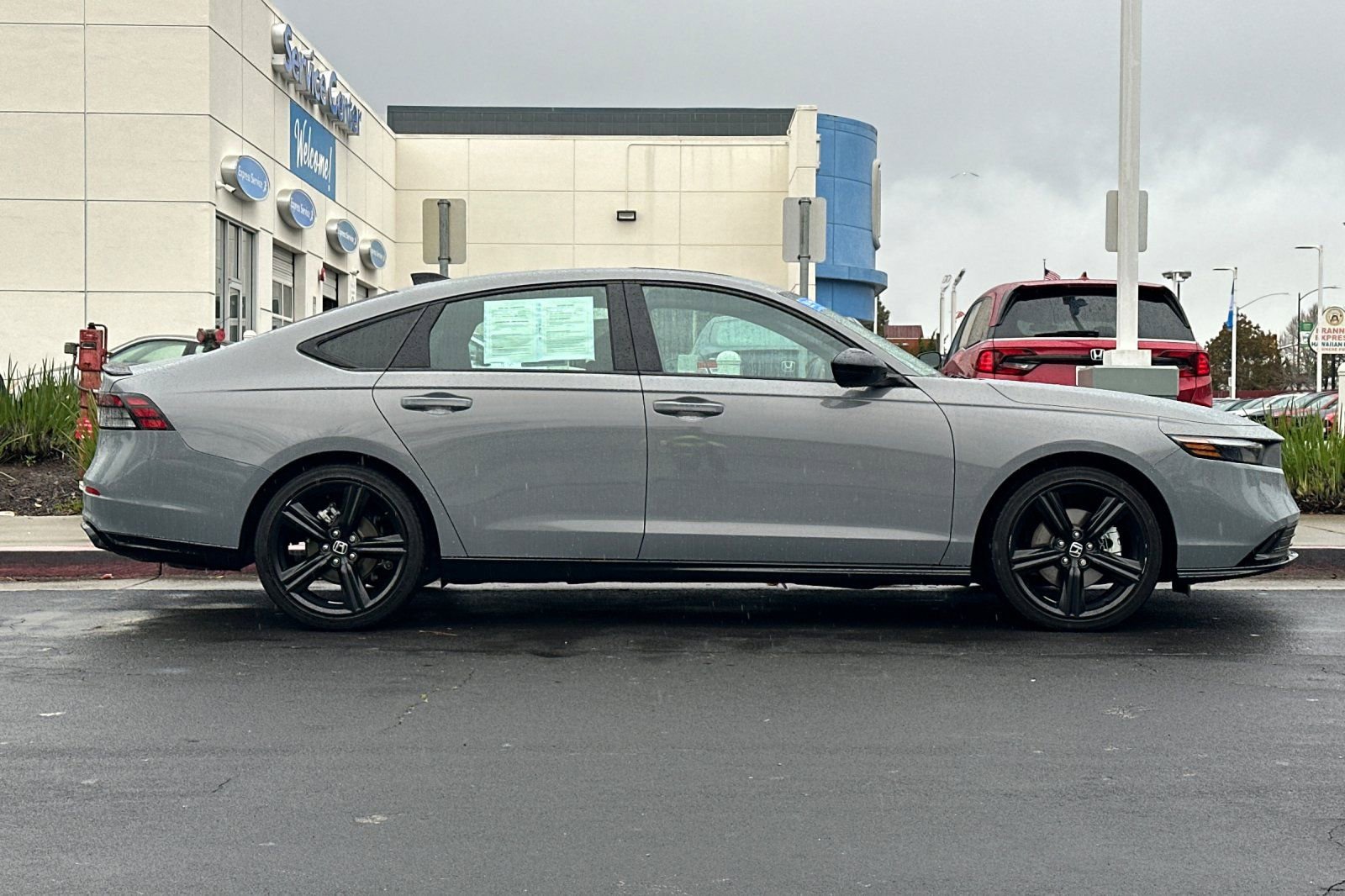 Used 2024 Honda Accord Sport image 2