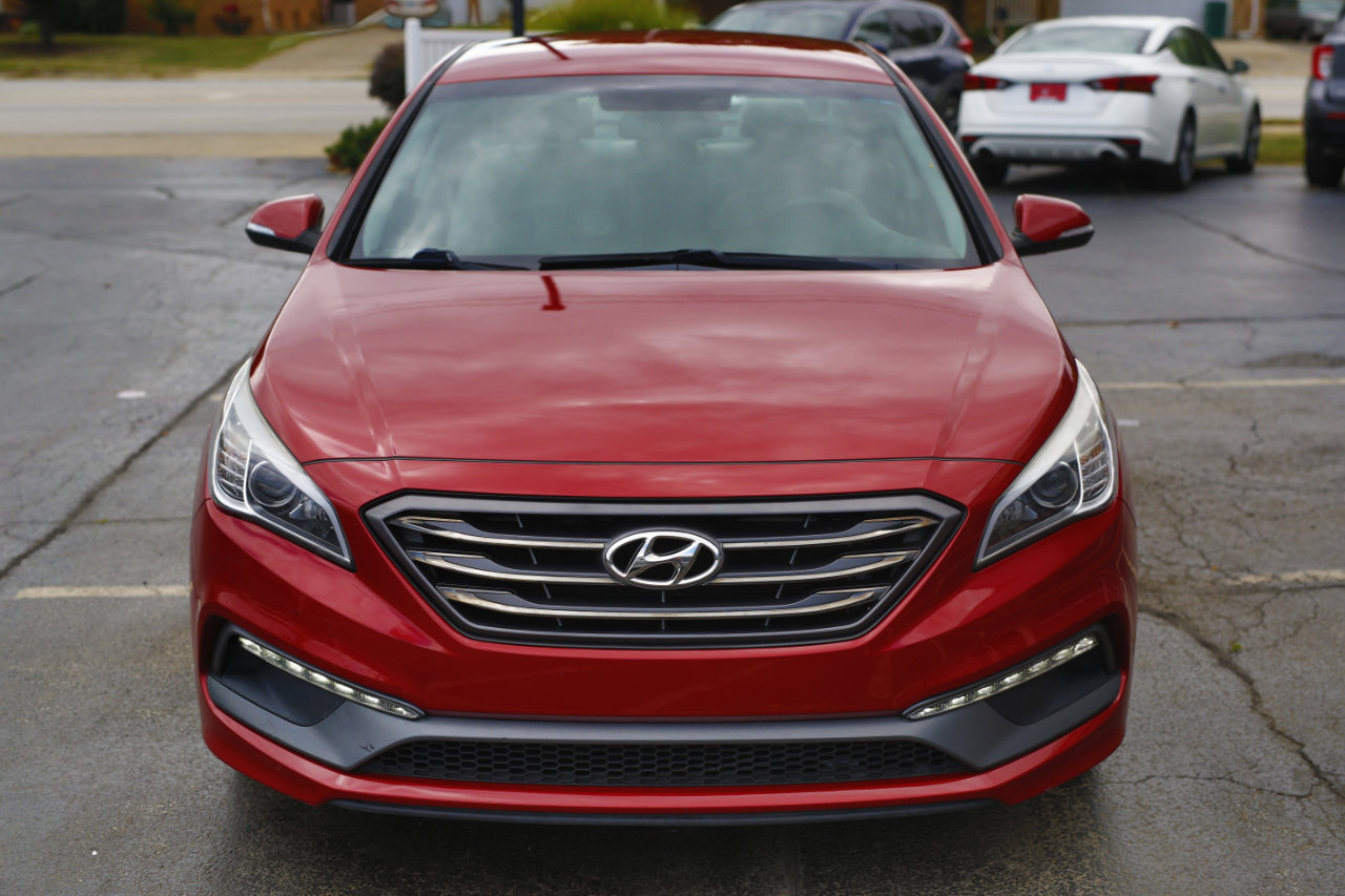 Used 2017 Hyundai Sonata Sport w/ Cargo Package image 2