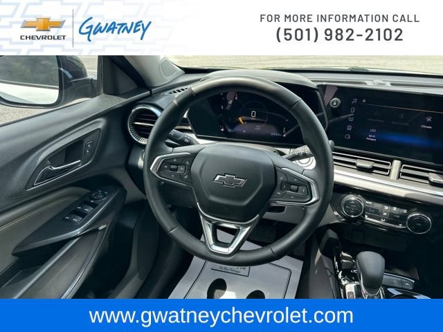 Used 2025 Chevrolet Trax ACTIV w/ Sunroof Package FWD image 24