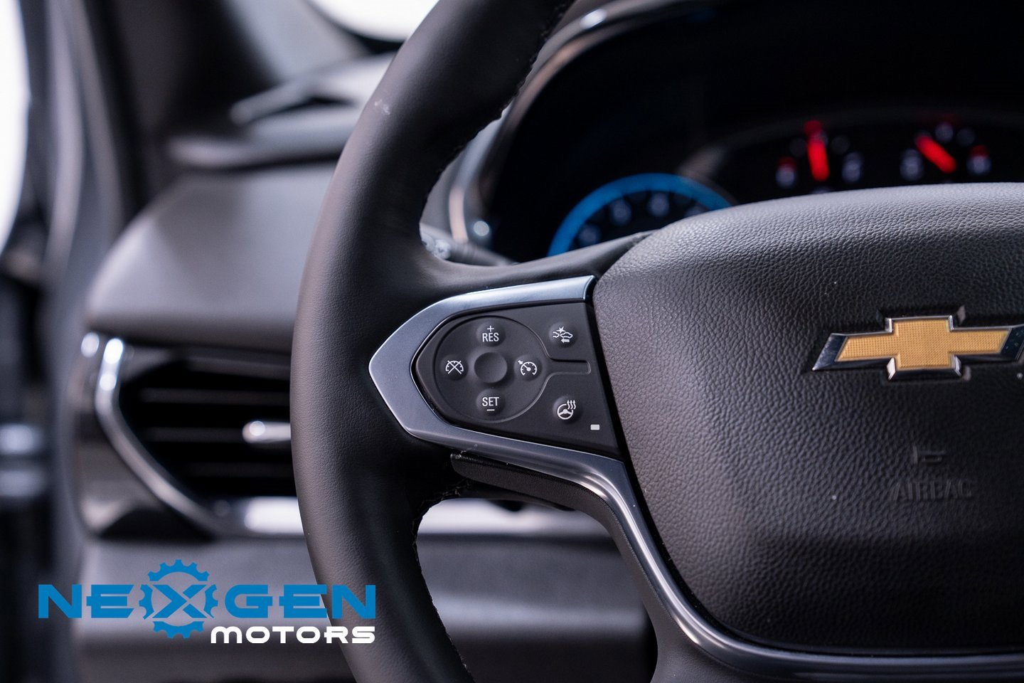 Used 2023 Chevrolet Traverse RS w/ LPO, Floor Liner Package image 19