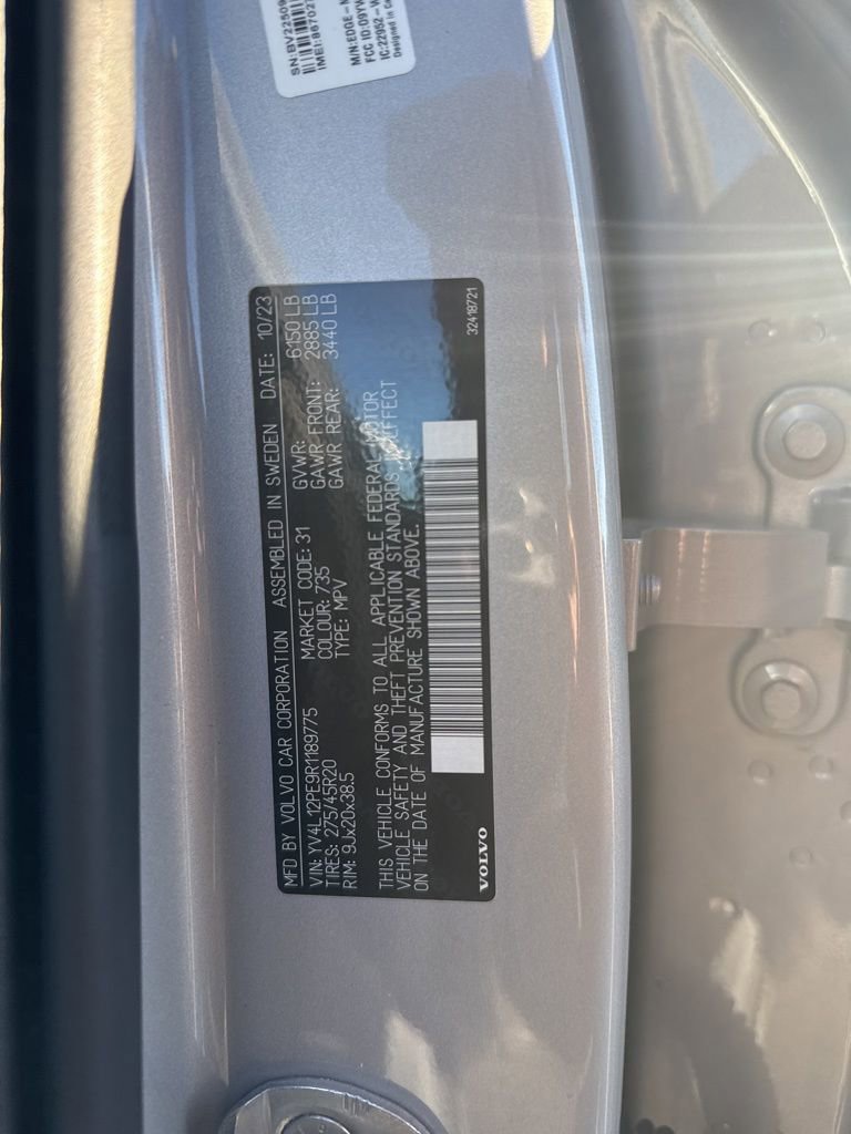 Used 2024 Volvo XC90 B5 Plus image 40