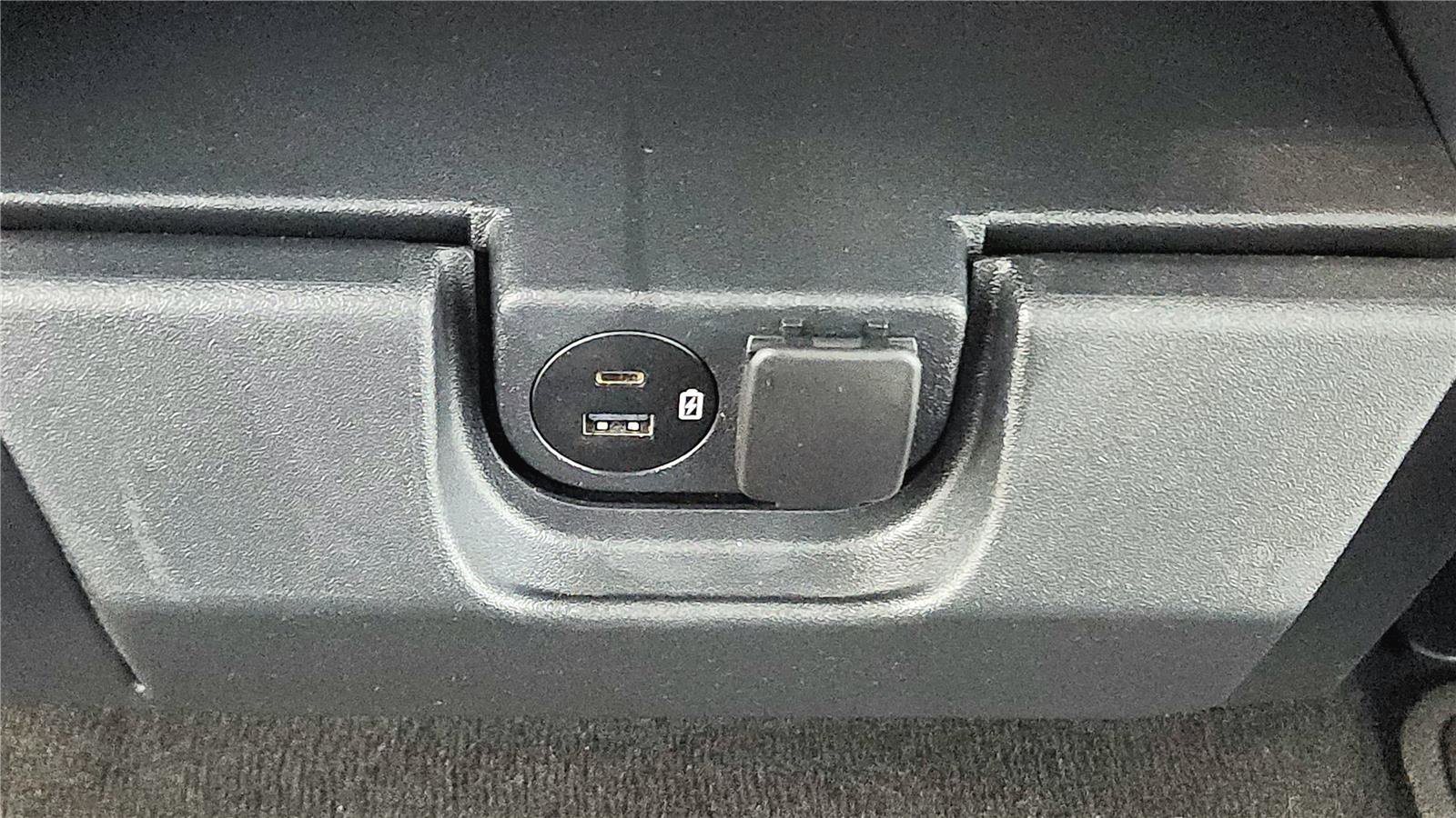 Used 2023 Ford F150 XLT image 34