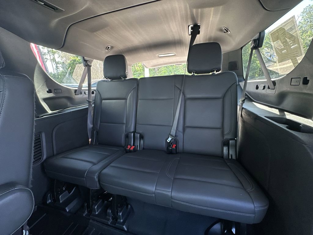 Used 2022 Chevrolet Suburban Z71 w/ Luxury Package AWD/4WD image 20