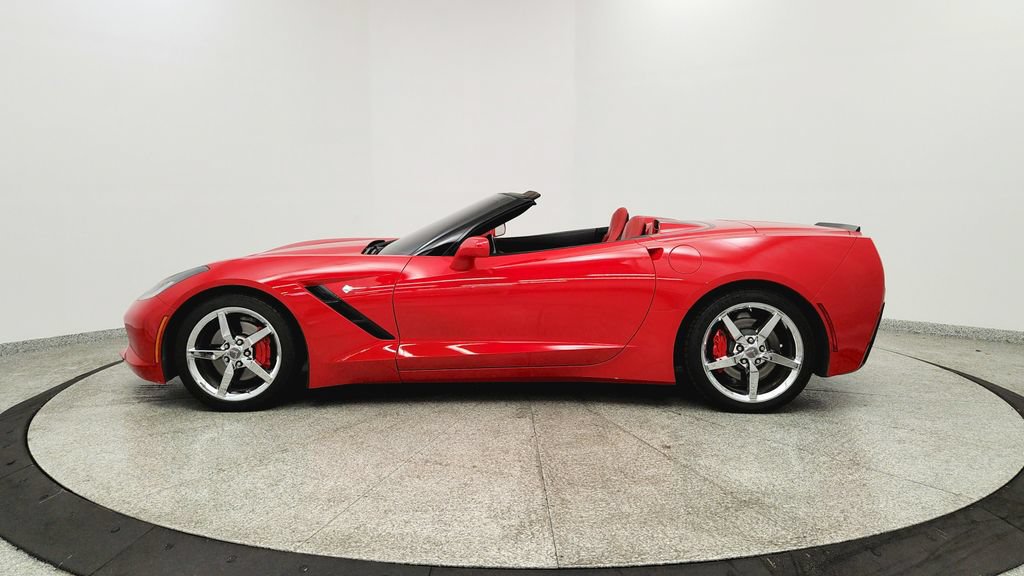 Used 2014 Chevrolet Corvette Stingray Convertible w/ 3LT Preferred Equipment Group RWD image 2