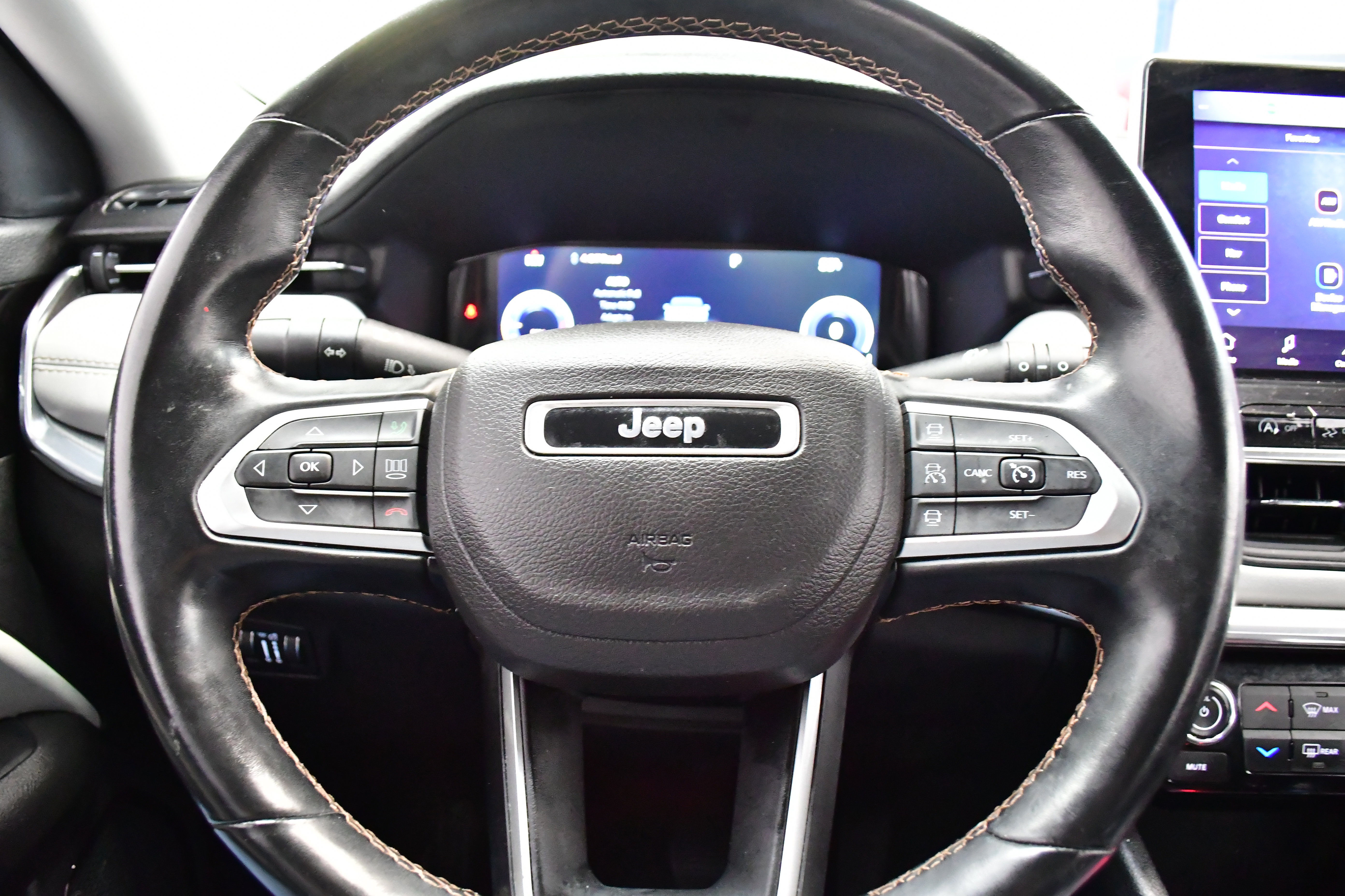 Used 2022 Jeep Compass Limited w/ Elite Group image 30