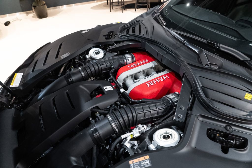 Certified 2025 Ferrari Purosangue AWD/4WD image 17