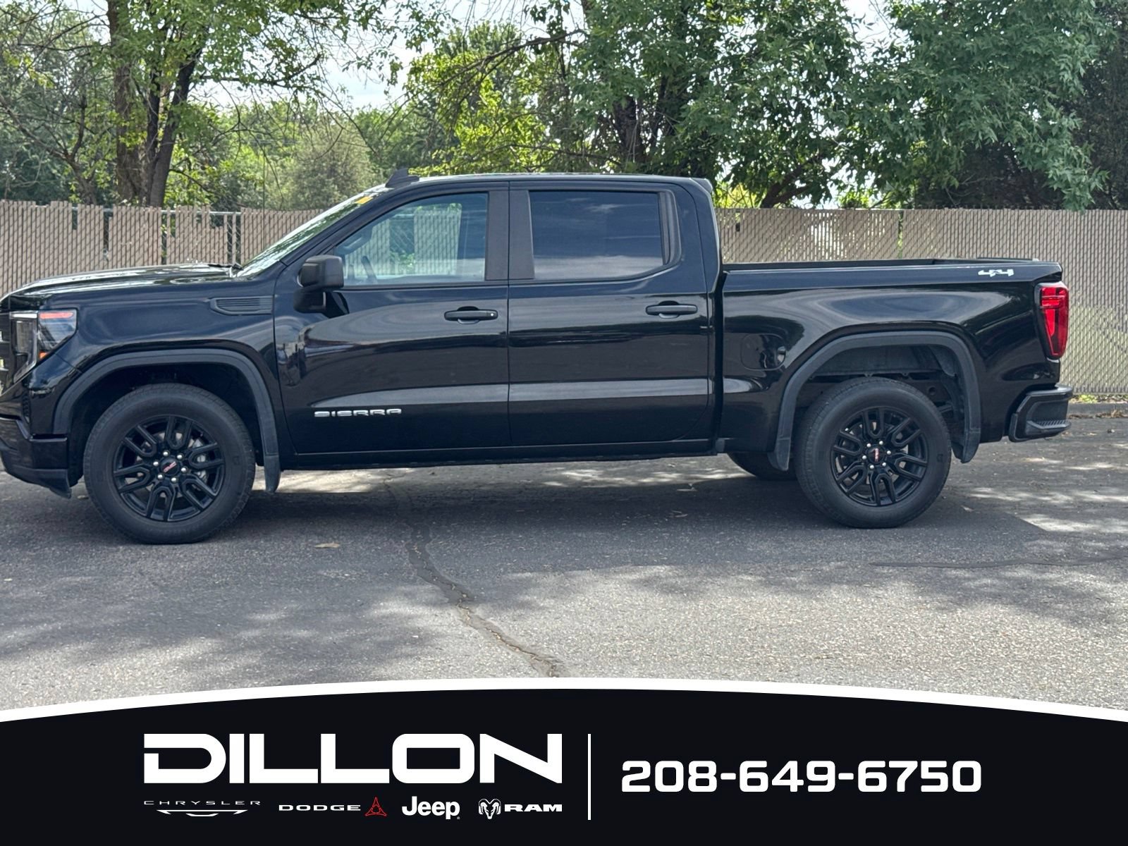 Used 2024 GMC Sierra 1500 Pro w/ Graphite Edition AWD/4WD image 2