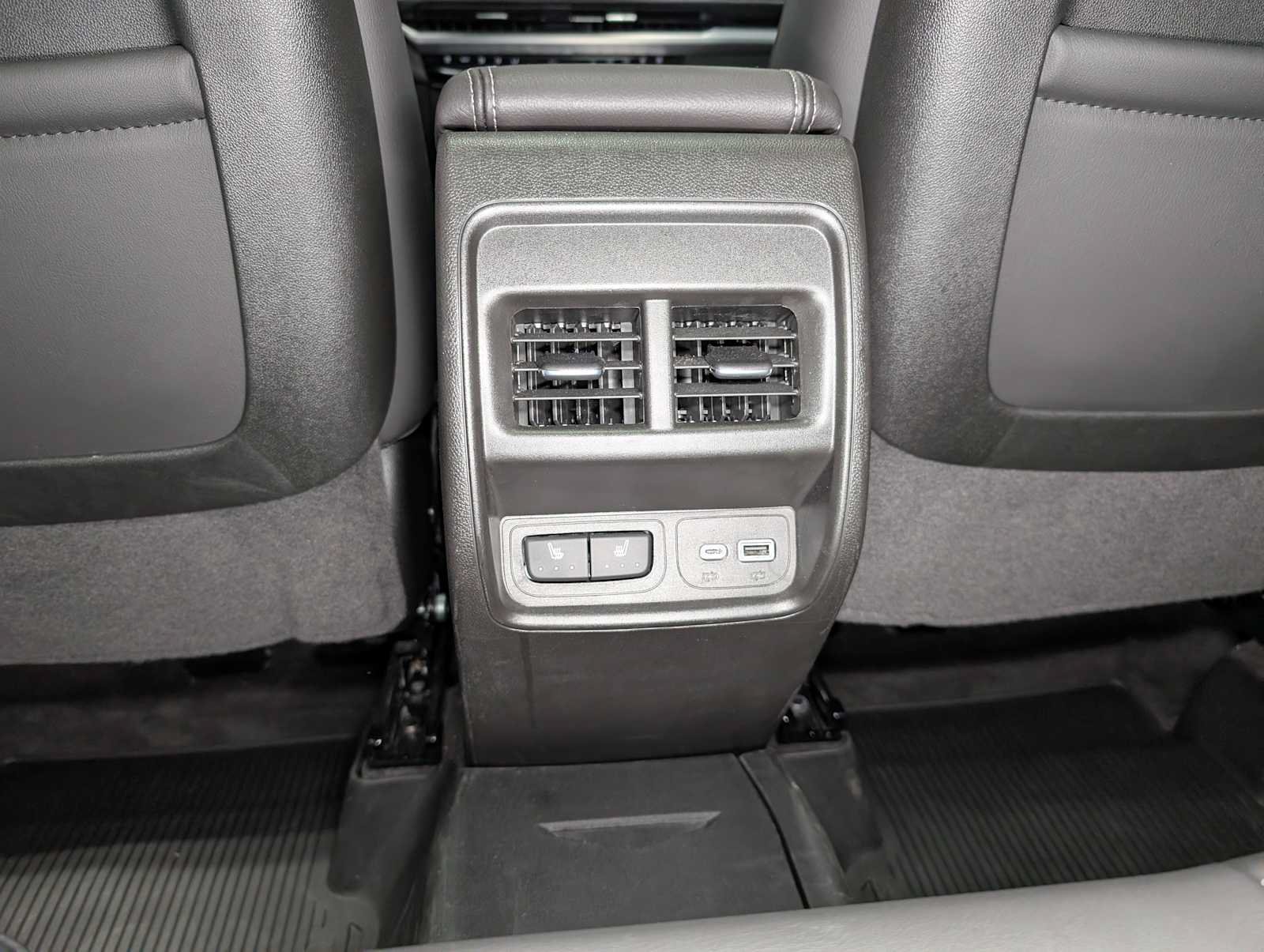 Certified 2024 Cadillac XT4 Premium Luxury w/ Cold Weather Package AWD/4WD image 22