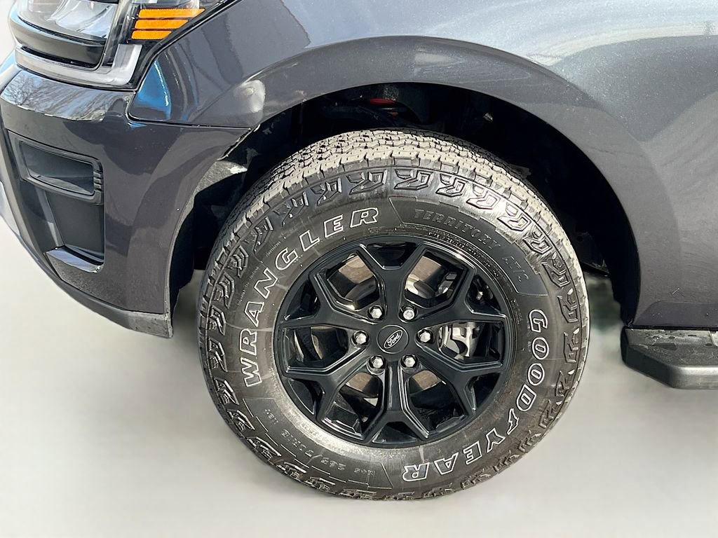 Used 2024 Ford Expedition Timberline image 32