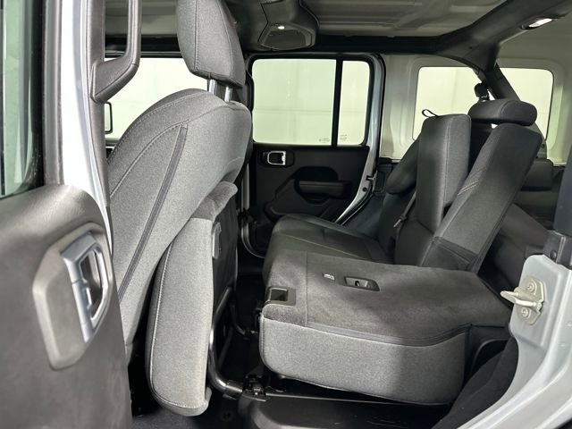 Used 2024 Jeep Wrangler Unlimited image 25