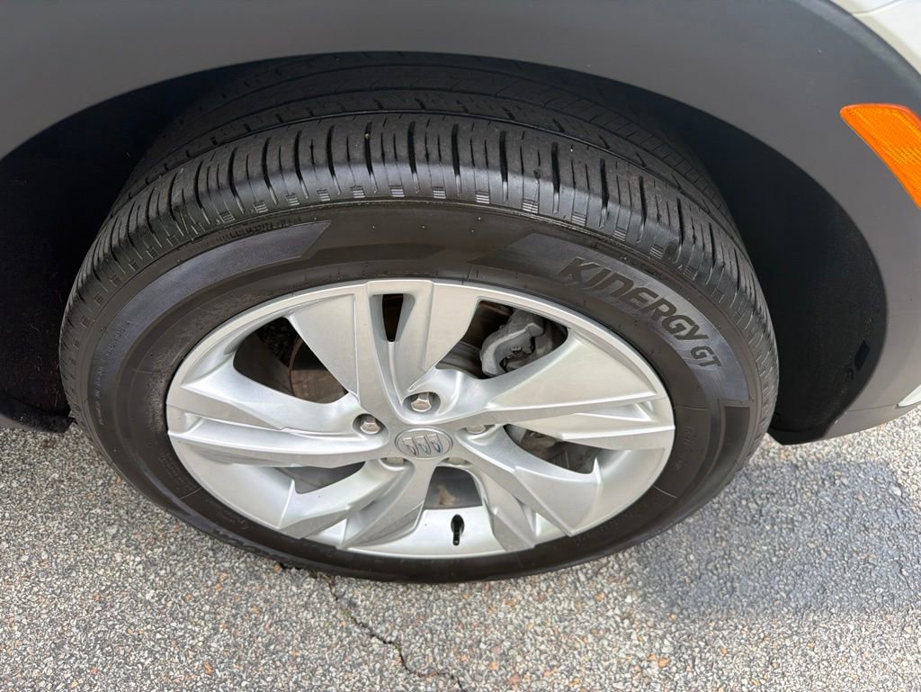 Used 2024 Buick Encore GX Preferred w/ Comfort Package FWD image 9