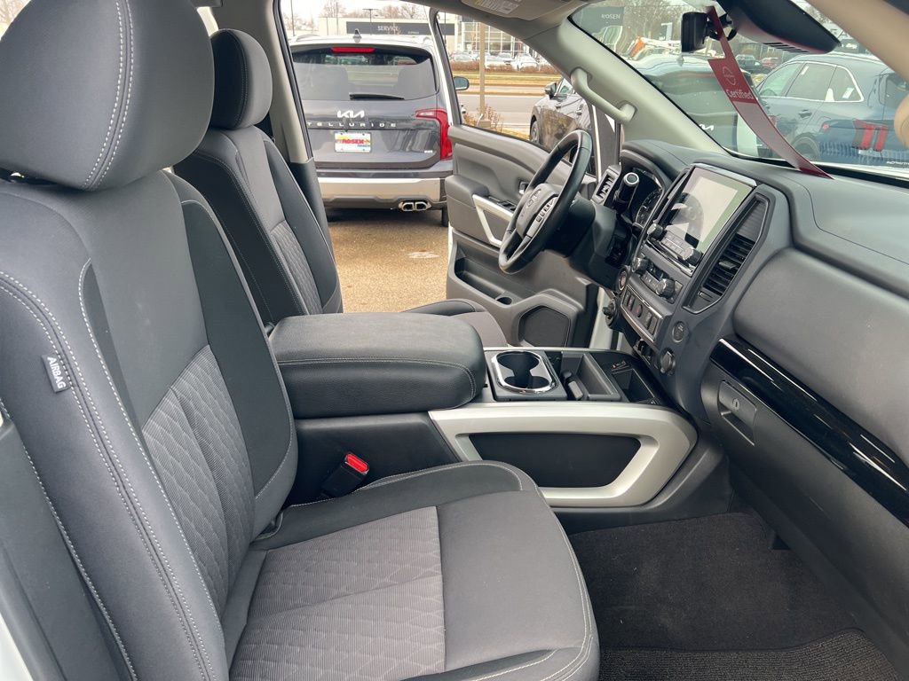Certified 2024 Nissan Titan SV w/ SV Convenience Package image 20