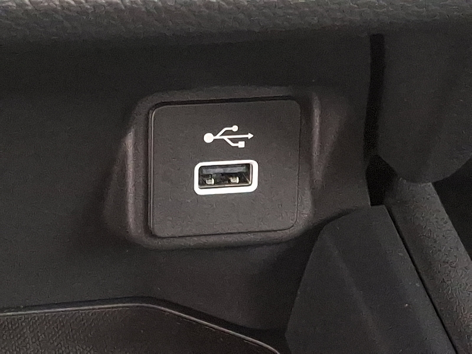 Certified 2025 Honda HR-V LX image 23