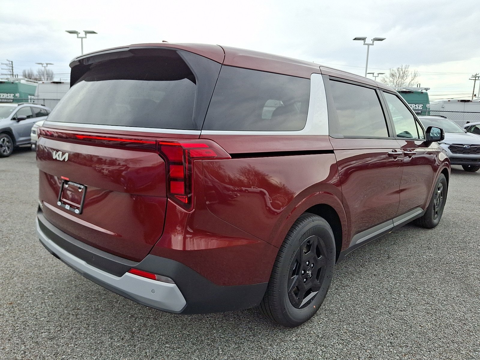 New 2026 Kia Carnival FWD image 4