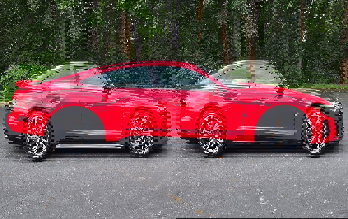 Used 2024 Audi e-tron GT Premium Plus w/ Performance Package image 7