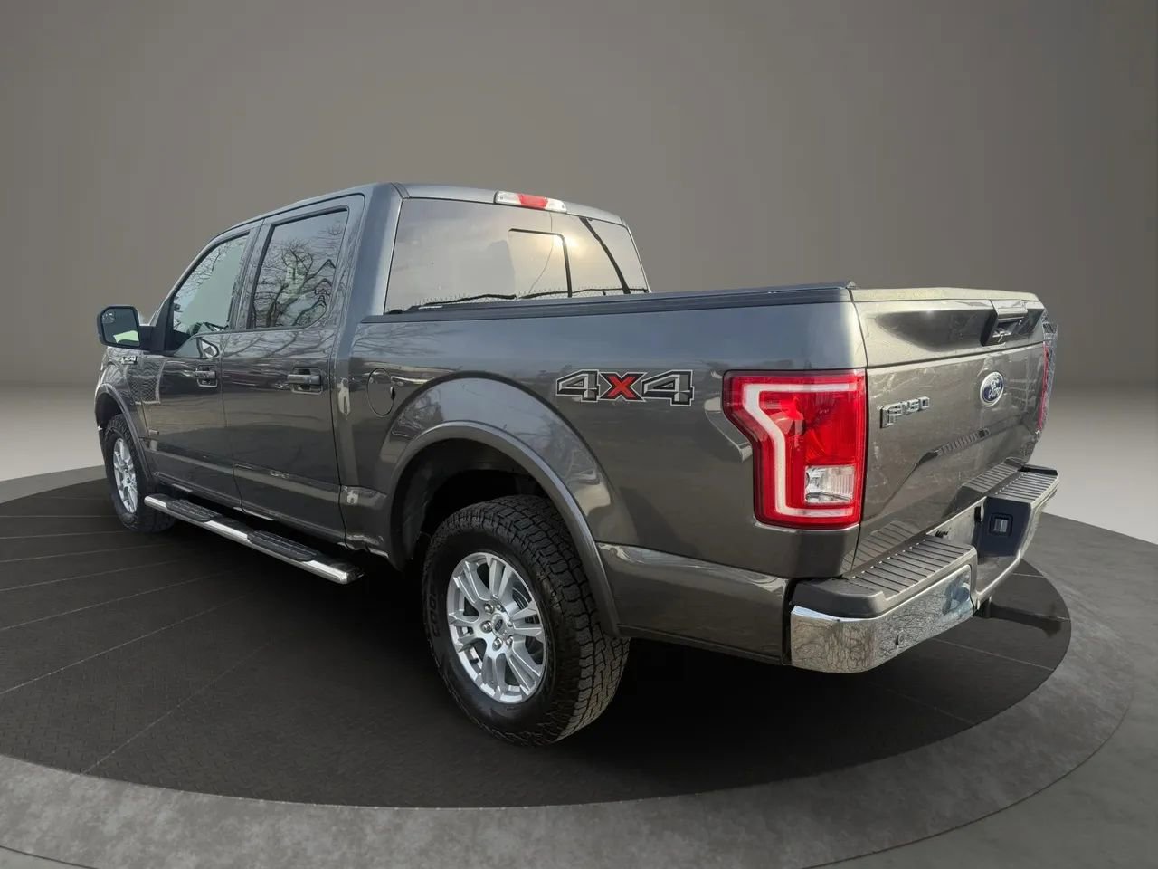 Used 2015 Ford F150 Lariat image 7