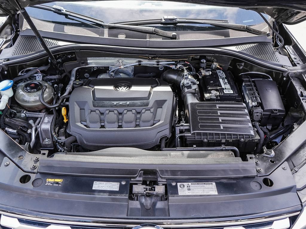Used 2018 Volkswagen Tiguan SEL FWD image 31