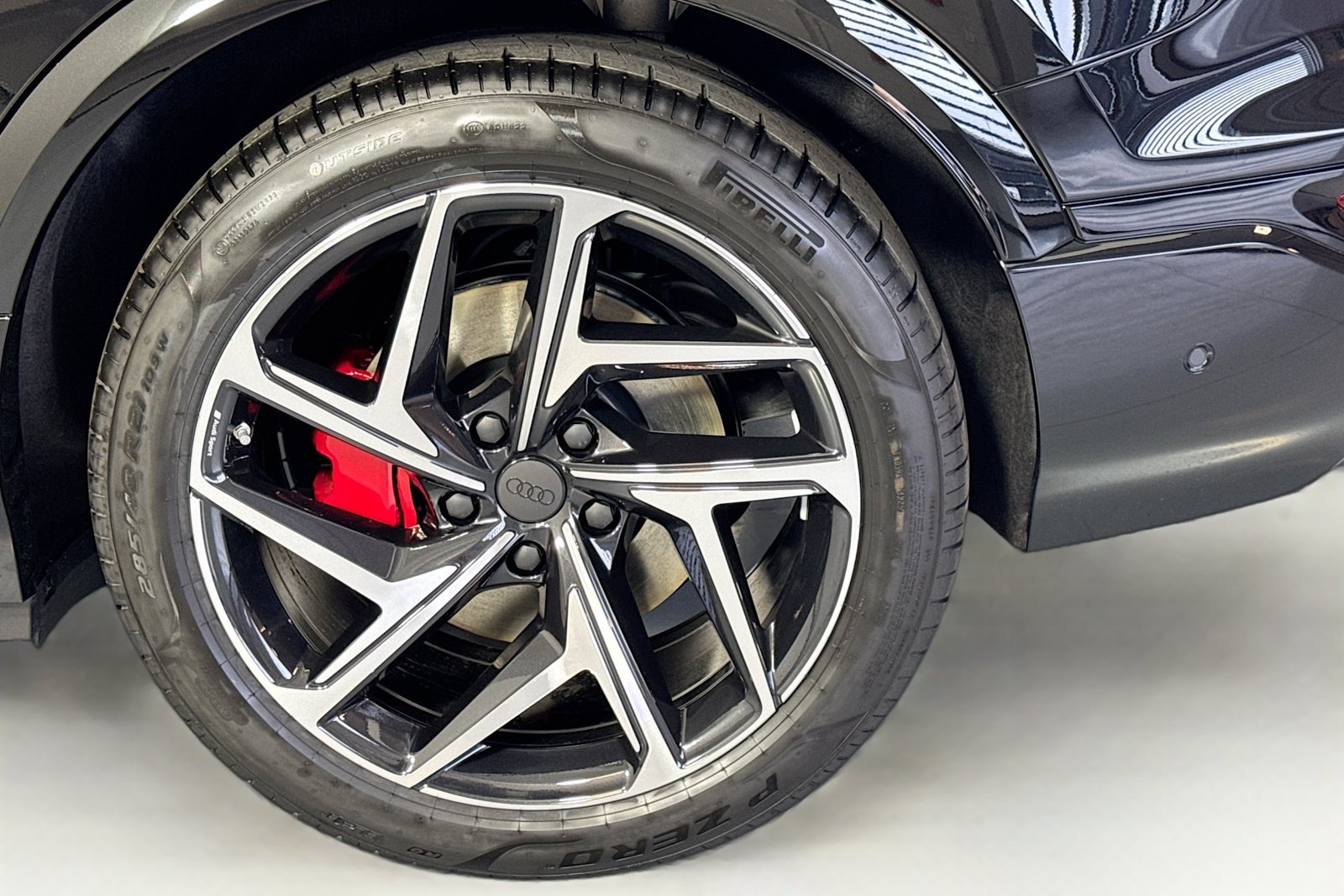 New 2027 Audi SQ6 e-tron Premium Plus AWD/4WD image 28