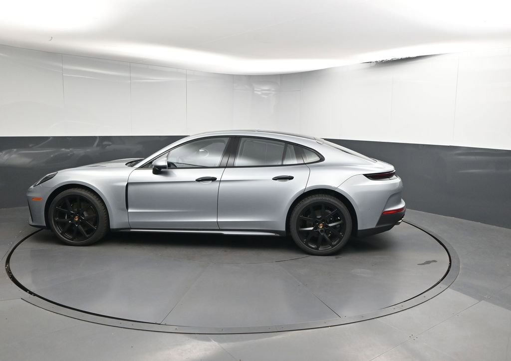 New 2025 Porsche Panamera RWD image 2
