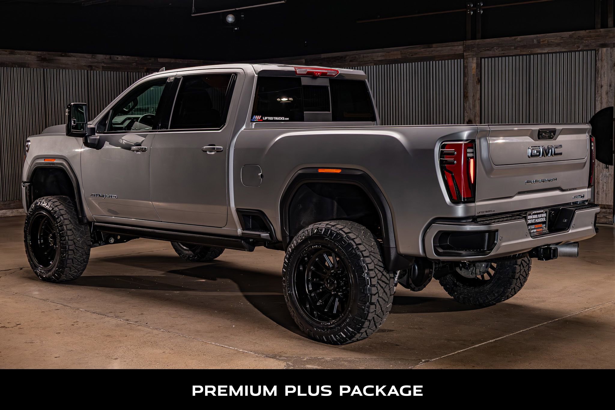 Used 2025 GMC Sierra 3500 AT4 w/ AT4 Premium Plus Package image 7