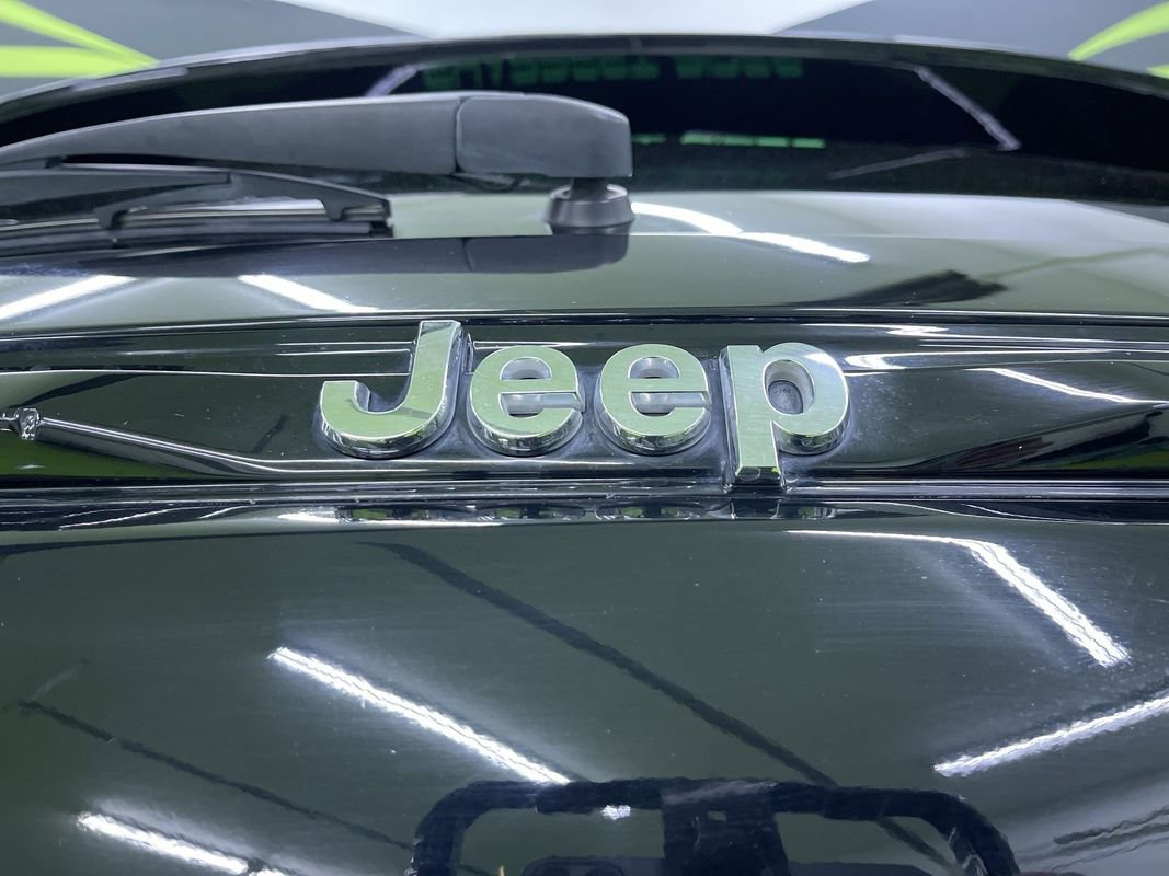 Used 2022 Jeep Grand Cherokee Limited AWD/4WD image 13