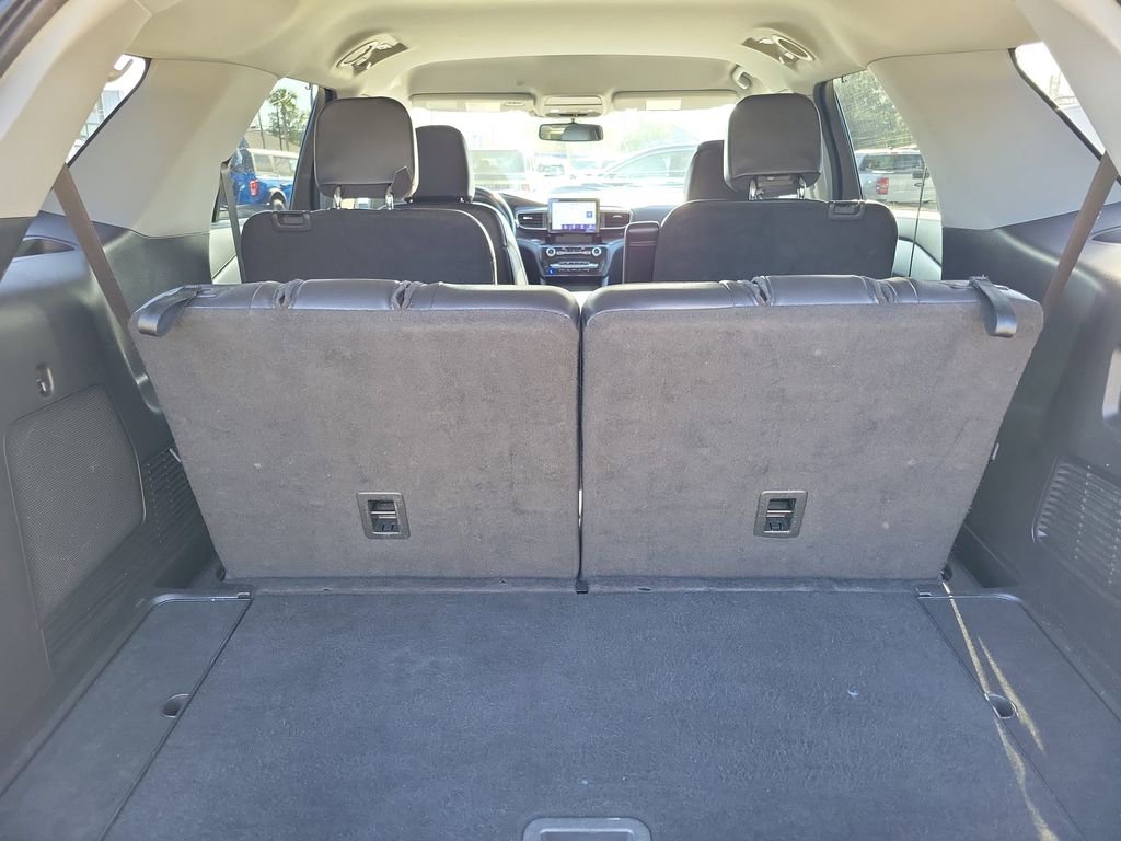 Used 2023 Ford Explorer Limited w/ Equipment Group 301A image 10