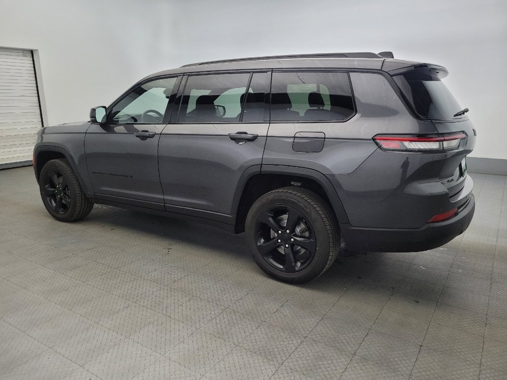 Used 2023 Jeep Grand Cherokee L Laredo AWD/4WD image 3