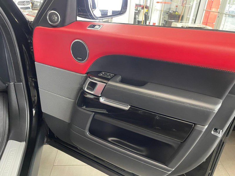 Used 2020 Land Rover Range Rover Sport HST image 12