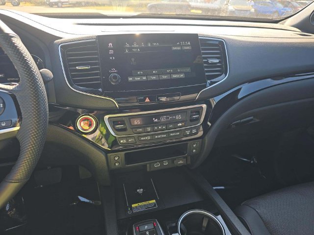 Used 2024 Honda Passport Black Edition image 12