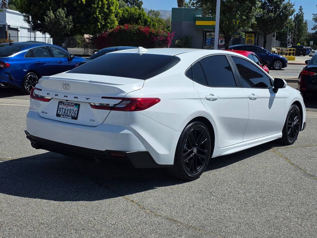 Used 2025 Toyota Camry SE FWD image 5