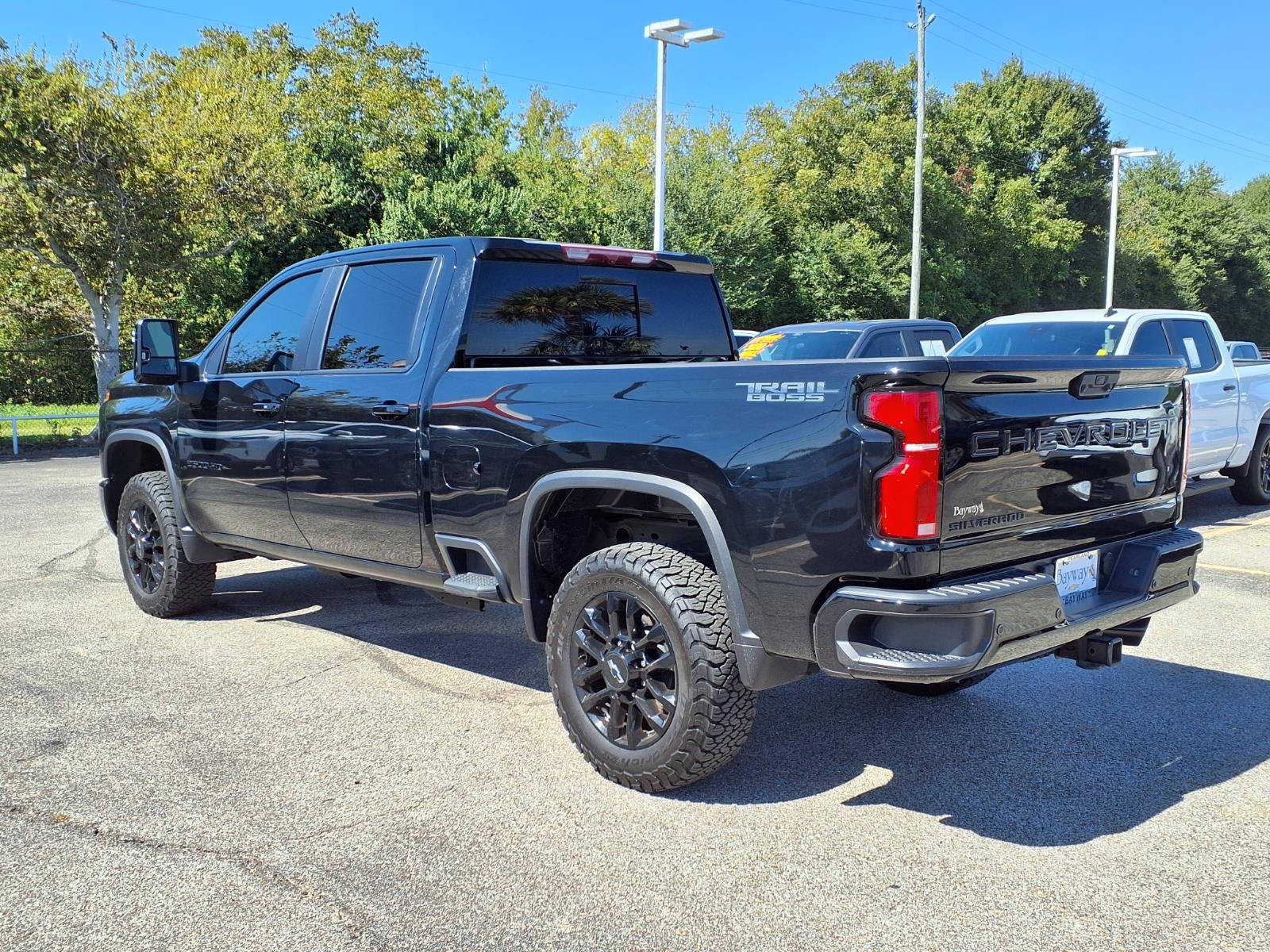 Used 2025 Chevrolet Silverado 2500 LT w/ Trail Boss Package AWD/4WD image 23