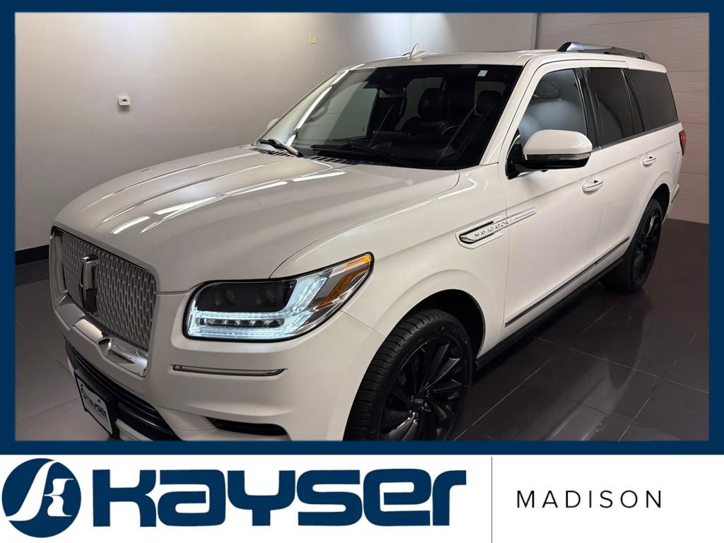 Certified 2021 Lincoln Navigator Reserve AWD/4WD image 3