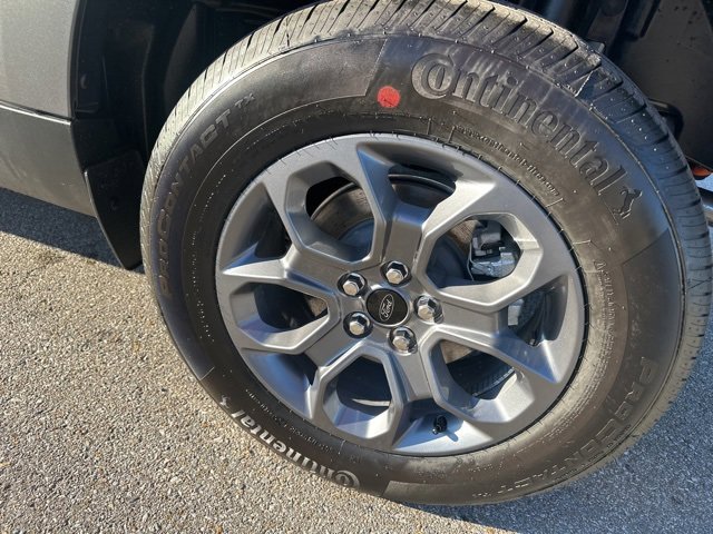 New 2025 Ford Maverick XLT w/ XLT Luxury Package image 25