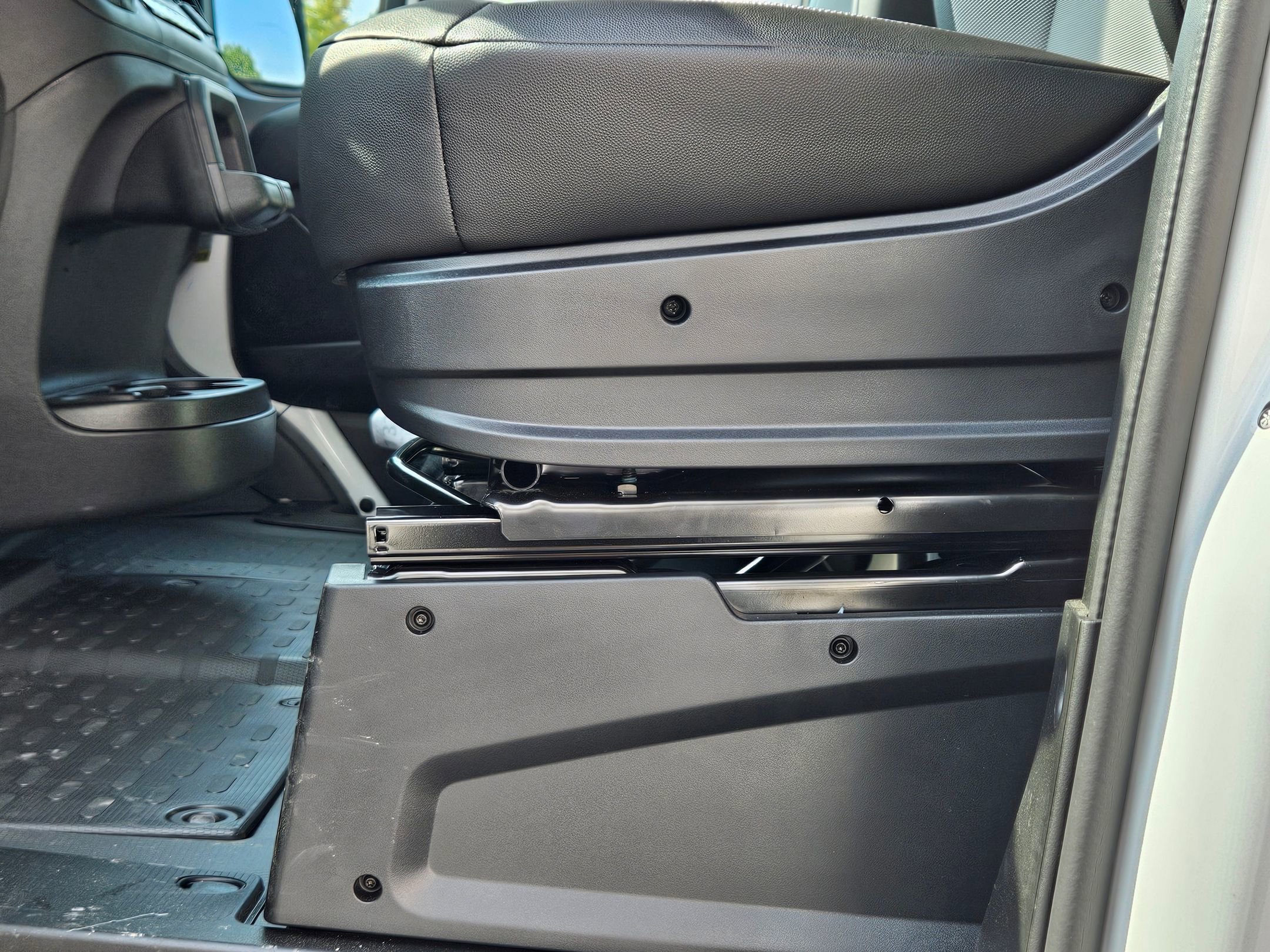 New 2026 RAM ProMaster 3500 w/ Convenience Group image 18