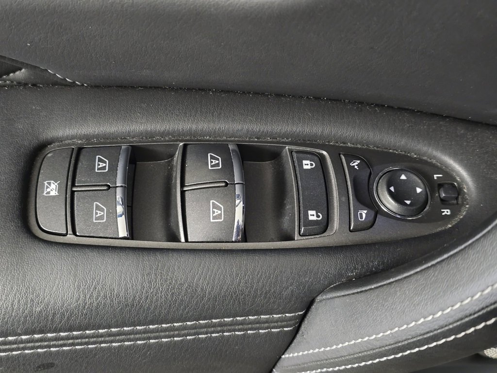 Used 2022 INFINITI QX80 Sensory w/ All-Season Package image 12