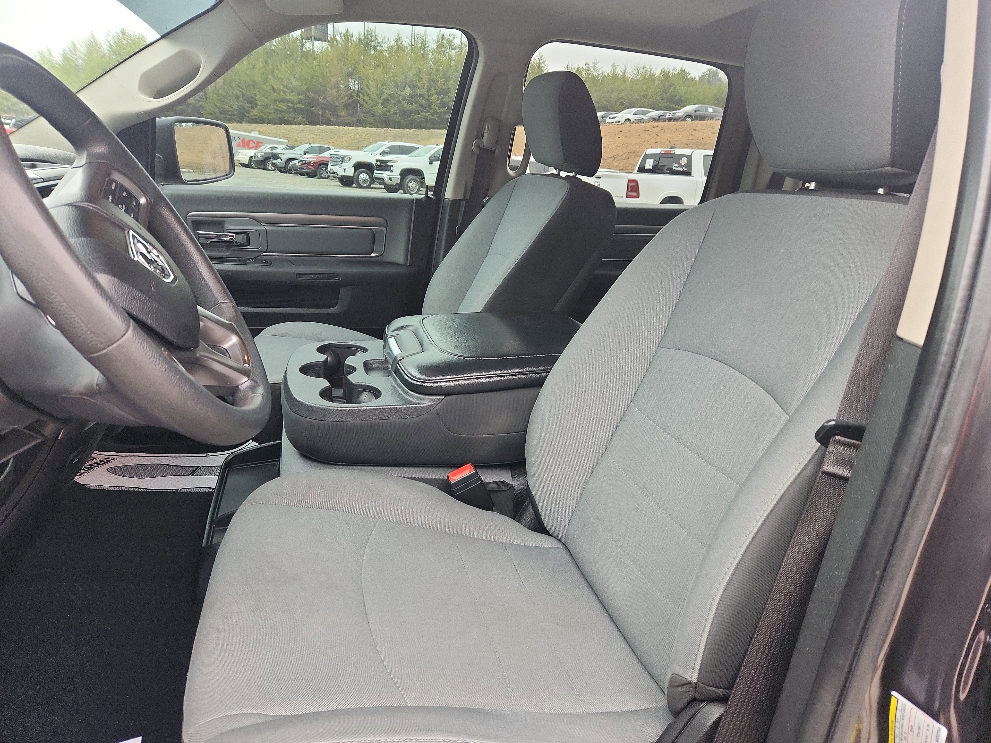 Used 2021 RAM 1500 Classic SLT image 13