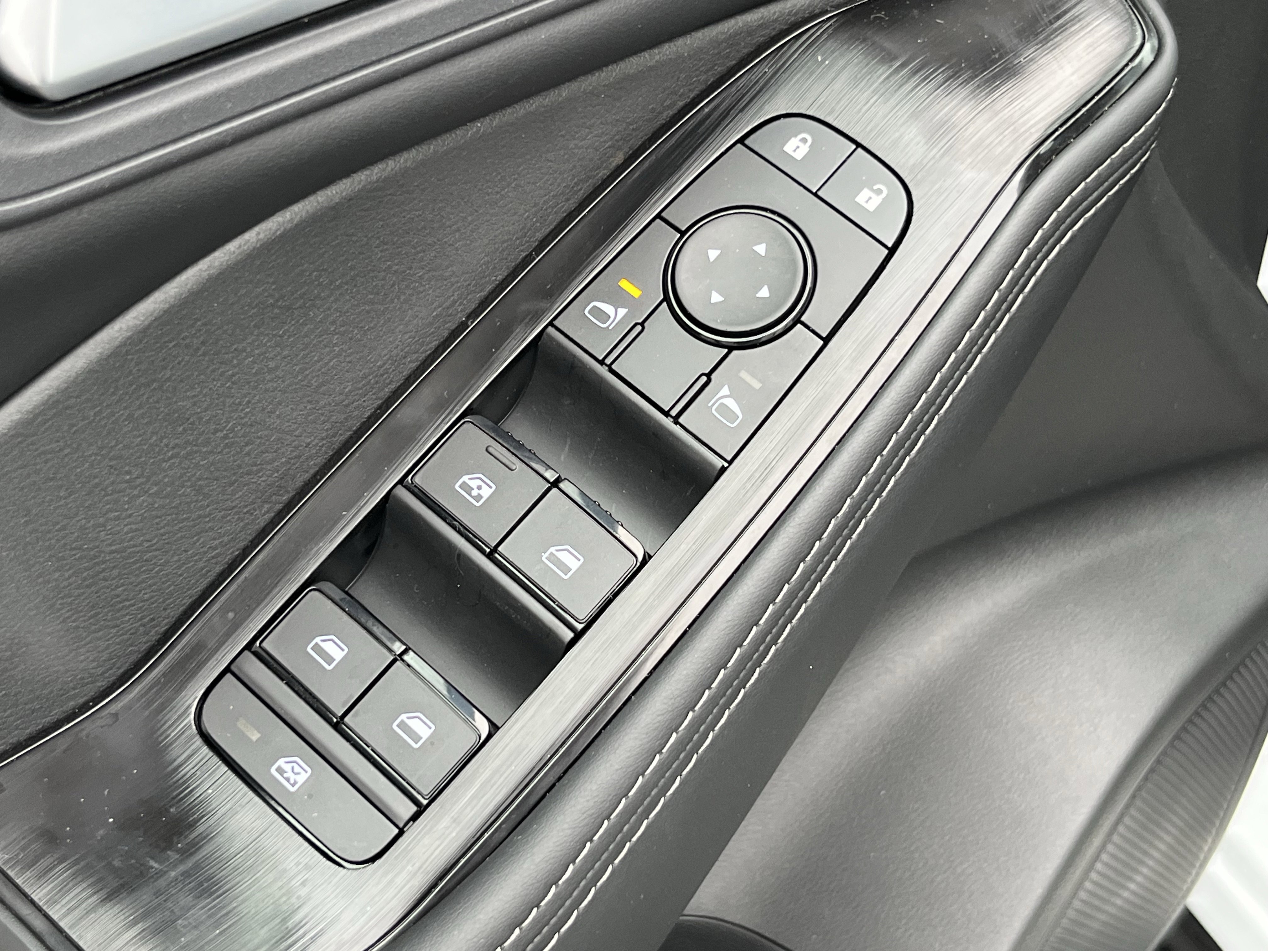New 2026 Nissan Rogue SV AWD/4WD image 19