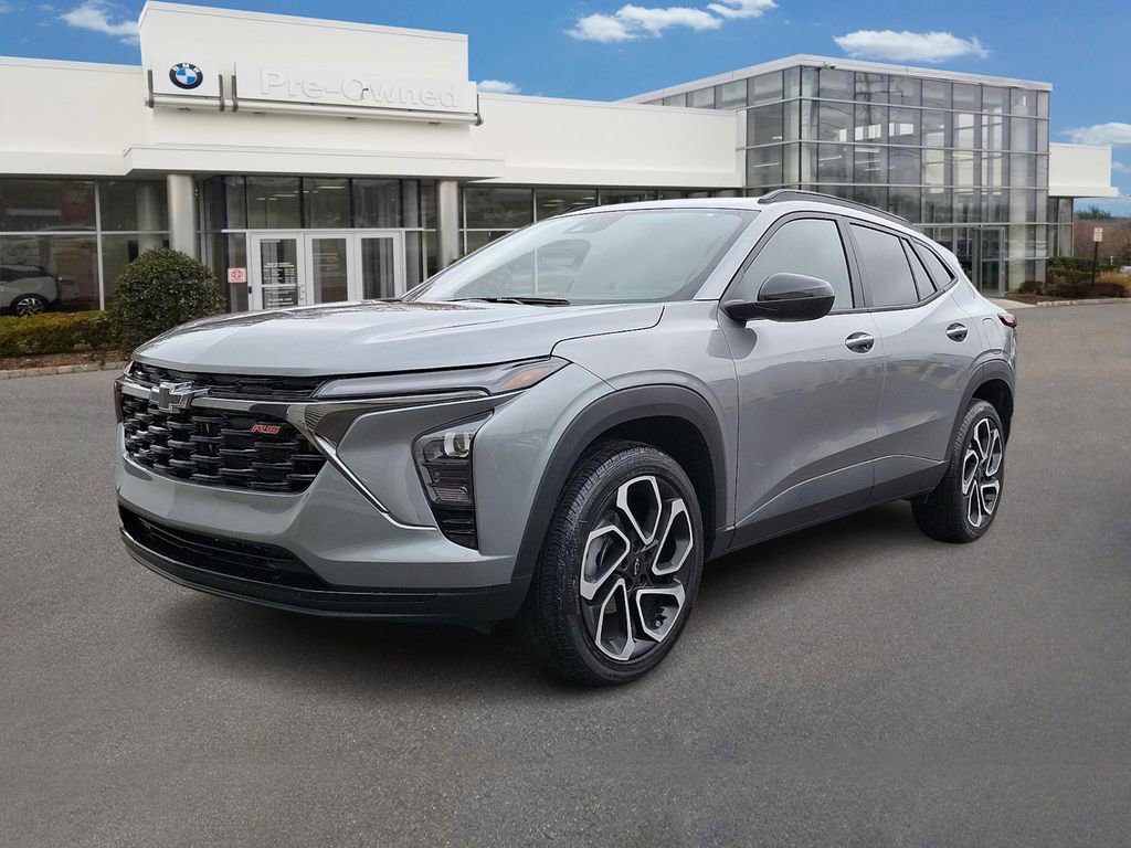 Used 2025 Chevrolet Trax RS video 1