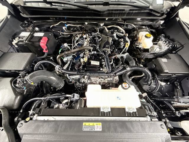 Certified 2024 Toyota Tacoma TRD Off-Road w/ TRD Off Road Upgrade Package AWD/4WD image 31