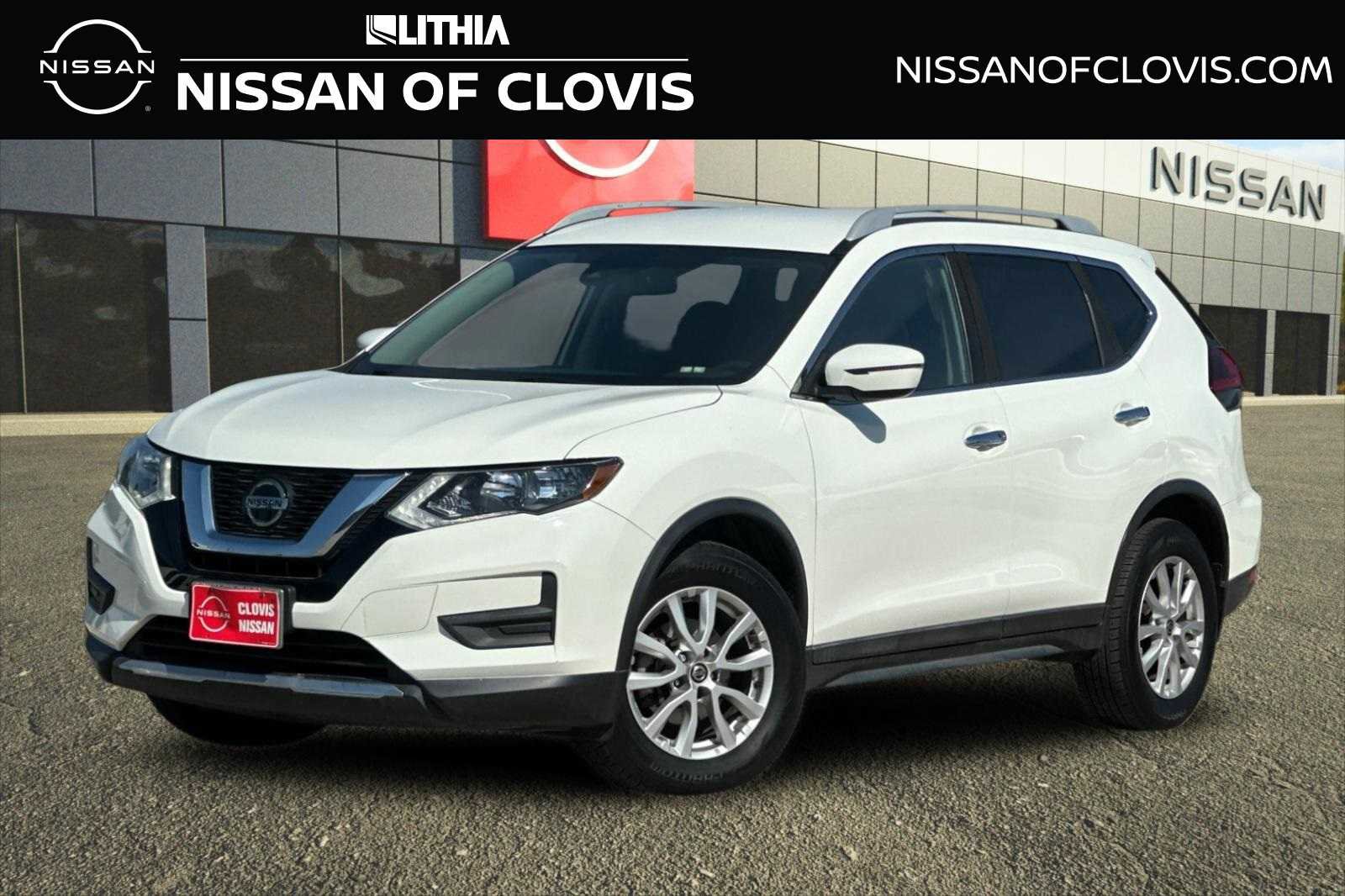 Used 2019 Nissan Rogue SV image 1