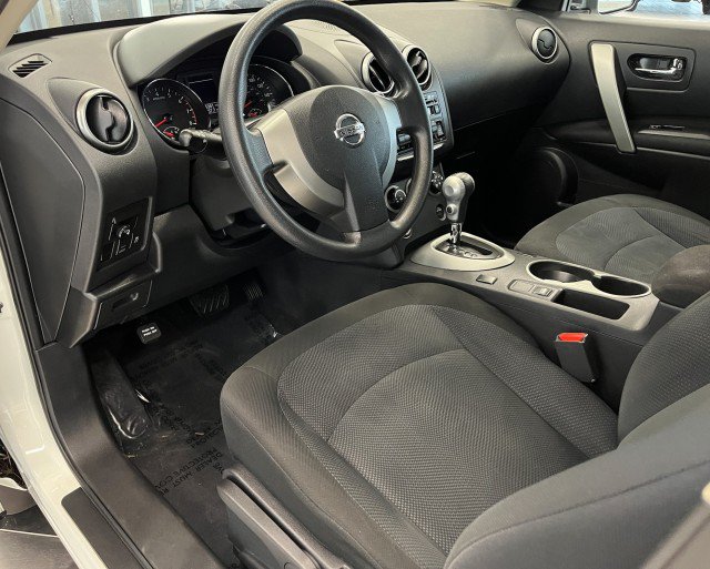 Used 2014 Nissan Rogue S AWD/4WD image 11
