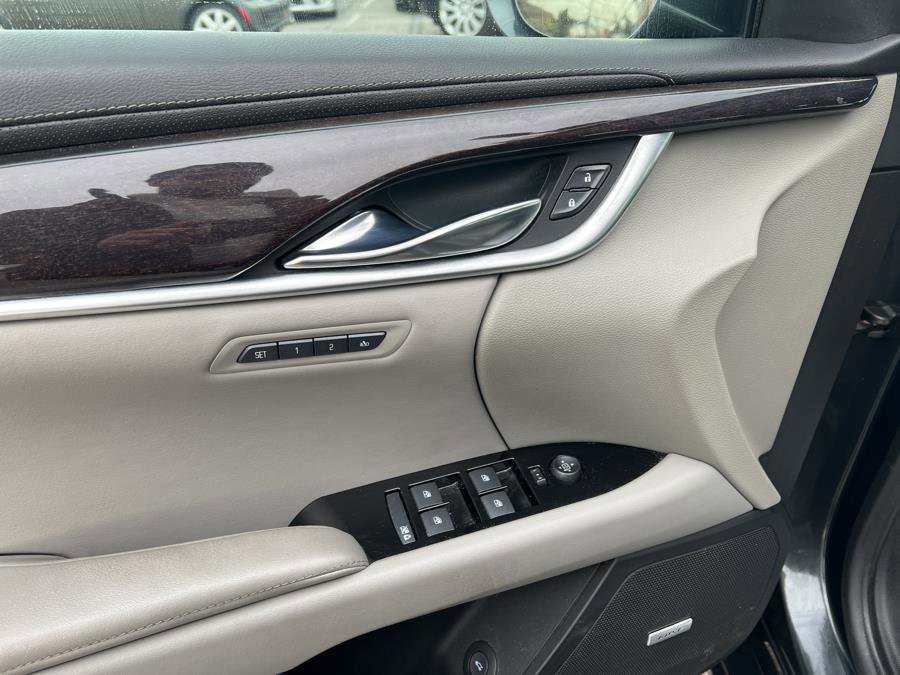 Used 2013 Cadillac XTS Luxury w/ Driver Awareness Package image 11