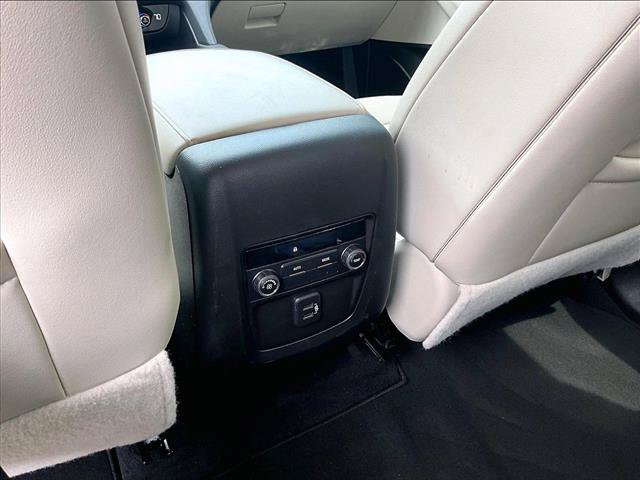 Certified 2024 Buick Enclave Essence FWD image 25