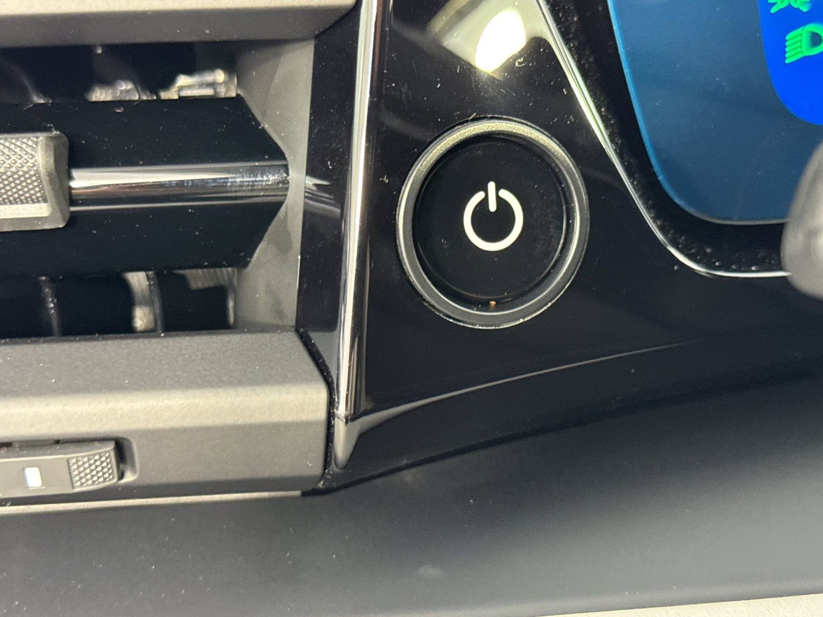 New 2026 Porsche Macan 4 Electric image 27