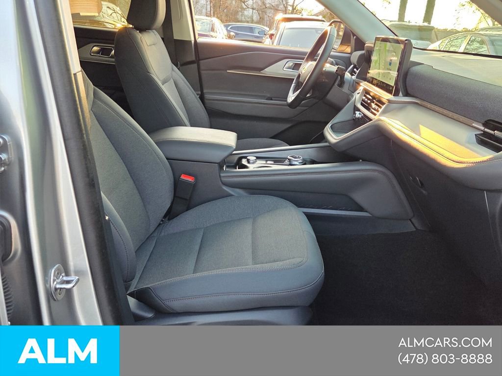 Used 2025 Ford Explorer Active image 19